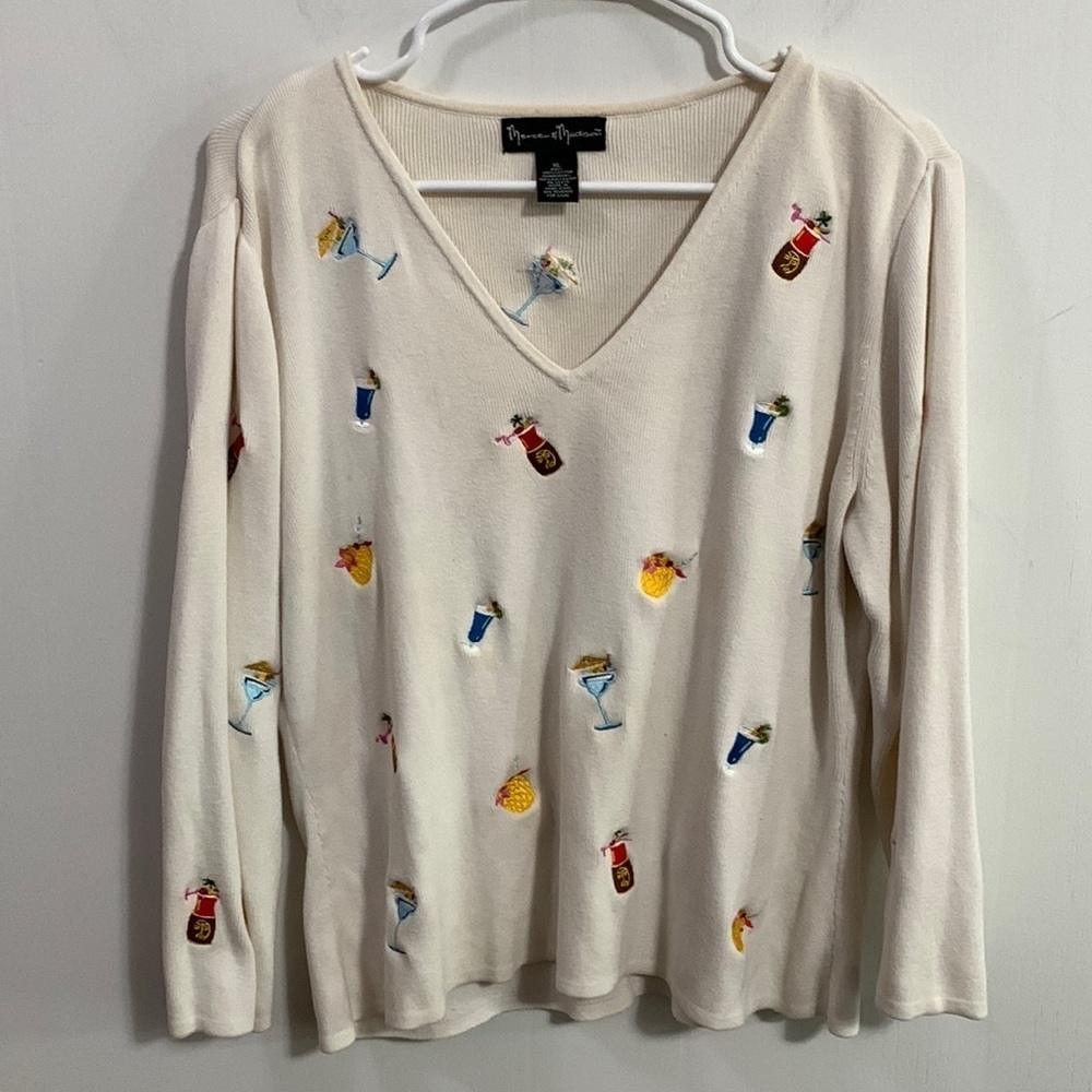 Mercer & Madison V Neck Cocktail theme sweater, Sz XL, few small spots